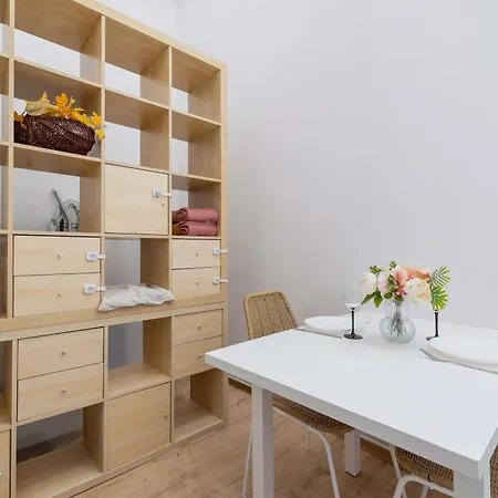 Dietla Family In Center By Renters * קרקוב