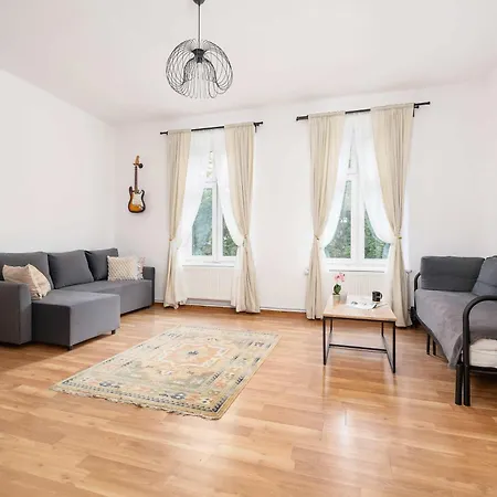 Dietla Family In Center By Renters * קרקוב