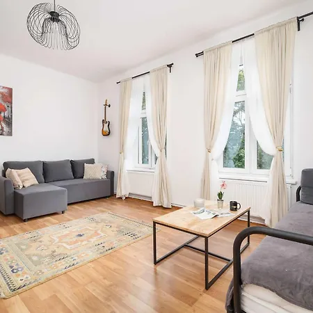 Dietla Family In Center By Renters * 크라쿠프